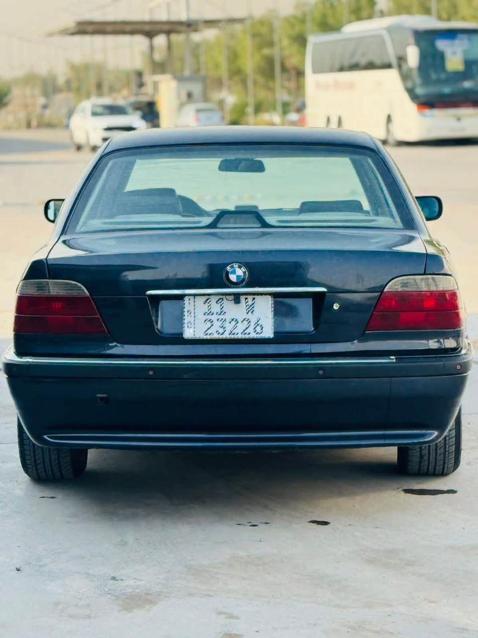 يالله السلام عليكم
للبيع بي ام دبليو 740 كاسحه

موديل 1995 

فول 1/1 

فتحه سقف
كشنات كهرباء 2
كشنات تدفئه
جلد
تحكم ستيرن
شاشه كبيره 
كامره خلفيه
برده خلفيه
محرك بدون تبخير او تنقيص
تخم تاير جديد شاده

كير اوتماتيك بحاله جيده الحمدالله

كير ومحرك وصدر وتايرات وتبريد  كفاله من كلشي وجاهزه على آخر حبايه

رقم بغداد انكليزي بسمي هزه وسنويه كله جديد لل 2031 

السعر 58 ورقه وبيه مجال ومناسبه السياره بل عافيه عل ياخذه 

العنوان بغداد العامريه 

***********
