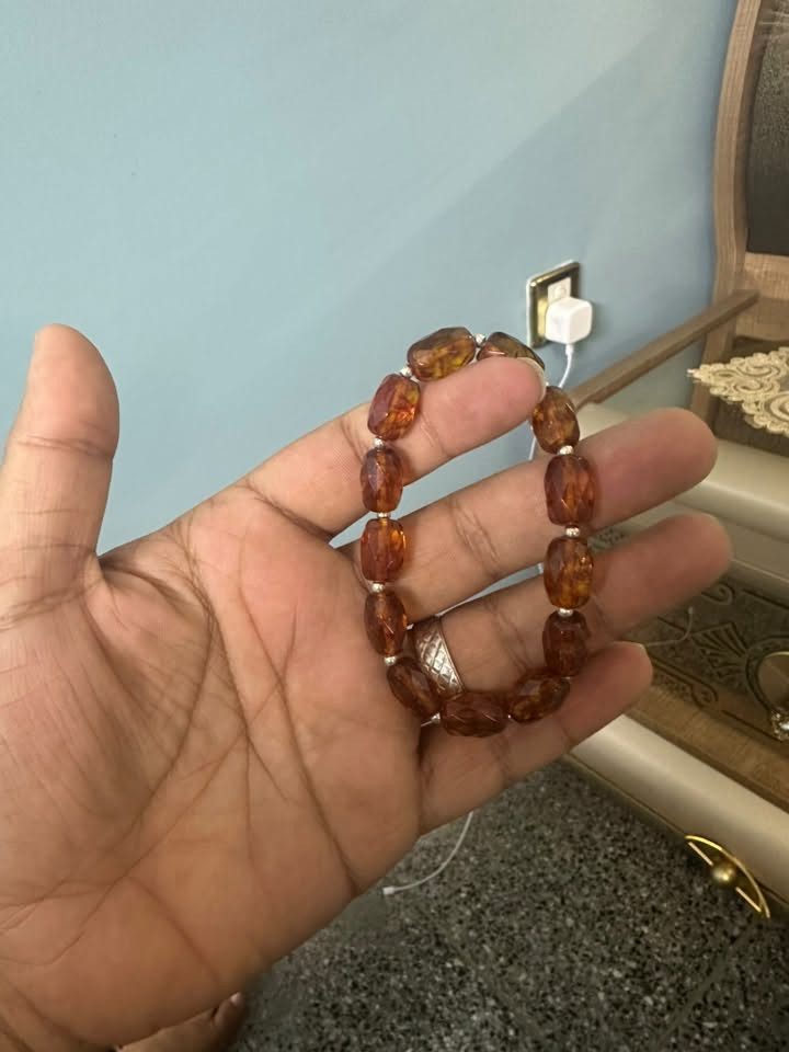 كهرب روسي مترش كركوشة فضة وفواصل فضة وياها سوار هم فواصله فضة للبيع ***********بغداد
