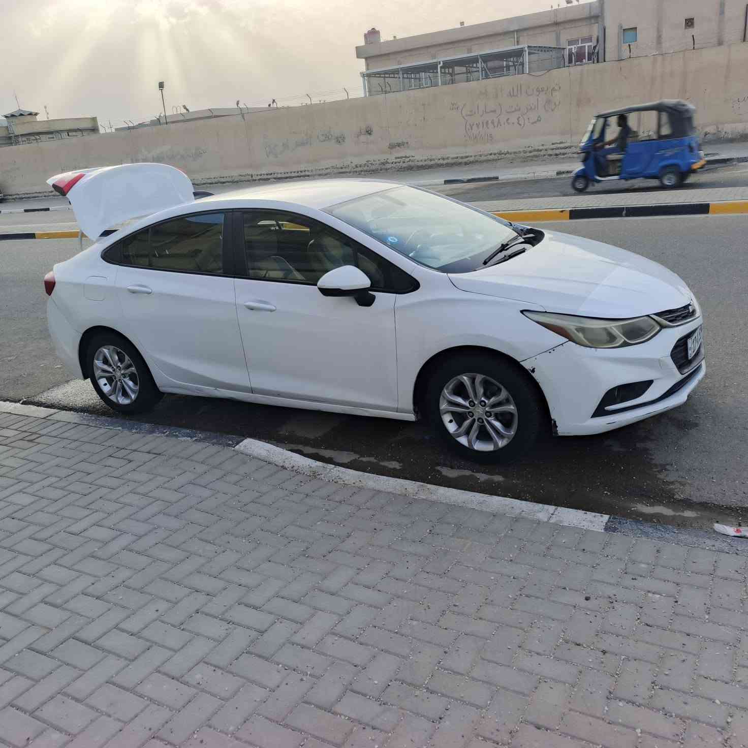 السلام عليكم
سيارة شفر كروز مديل 2019 للبيع 
مبدل بنيد وجاملق وارد امريكي
مكينه 1400
تبريد تدفئة شغاله 
طخم تاير جديد
للتواصل 
***********
