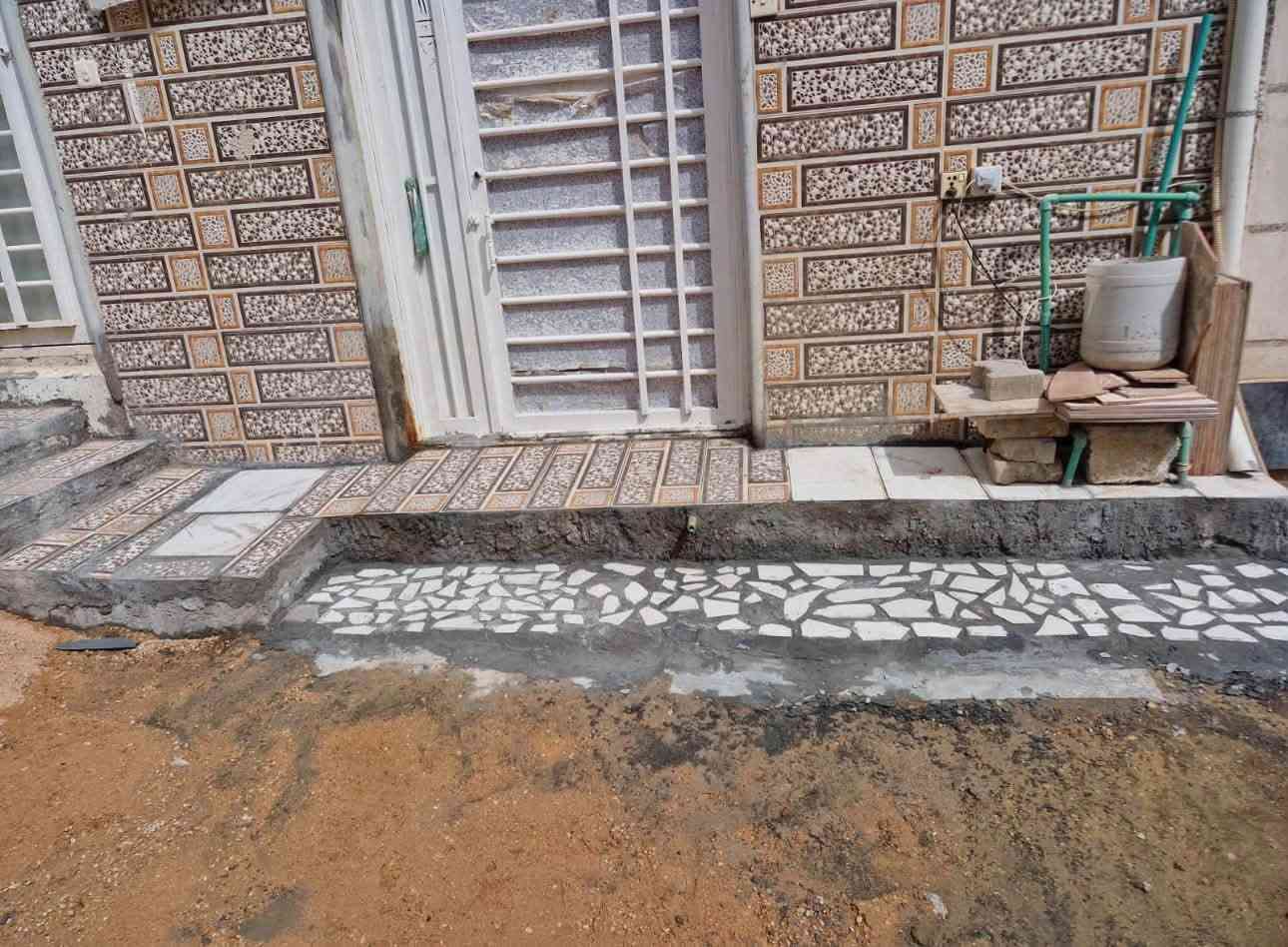 بيت 100 متر للبيع في كربلاء
البيت مطل علئ شارعين تاريخ البناء 3023
قرب شارع علي القاضي 
اي تفاصيل : ***********

