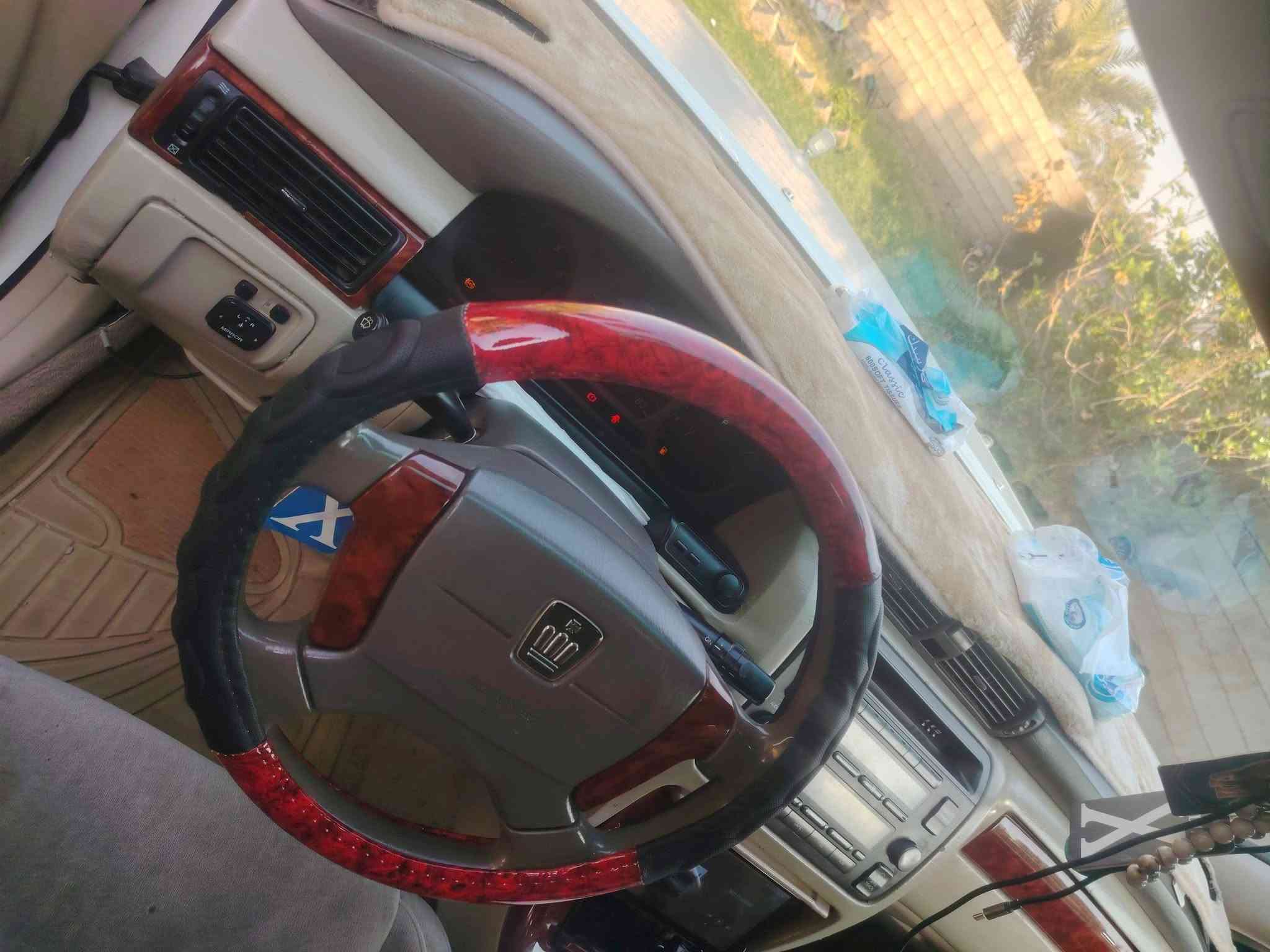 السلام عليكم.  بسبب الوعود الكاذبه ملكه ادوات وينه الي يدور جديد كير محرك صدر تخم تاير تبريد تدفئه لايت  بيها  عالي ناصي زنون  ويل نجمه  كله شرط وفول ترايك ١٨٠سياره كرستال جوم اربع كهربائي مسجل دمام اربع سماعات شغاله وفول سياره ماعايزها برغي محرك ديفور صغير مكفوله كلها السعر ٣٧وبيها مجال بسيط لاتجي وتكلي سوك كلشي بي حته ب ٢٠تلكه اني بايعك سياره معنه الكلام اعتذر عن الوعده وال اقساط بيع نقد فقط يرهم مراوس حسب القناعه العنوان صلاح الدين تكريت قضاء العلم قريه الربيضه رقم الهاتف ***********

نص مكتوب في الصور:
- *********** امير