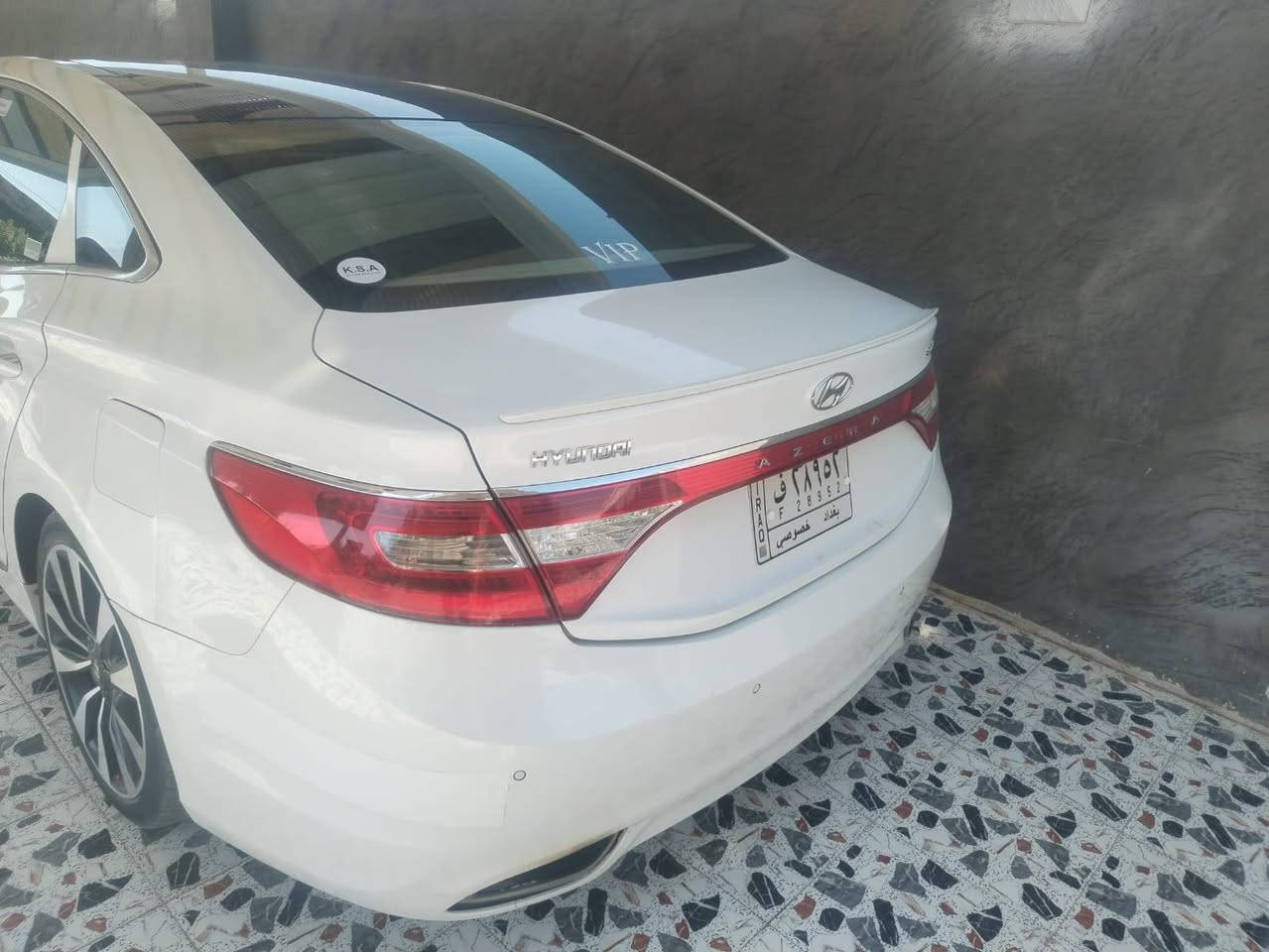 هونداي ازيره خليجي 2012
كامل مواصفات بنراما 
بصمه تشغيل بصمه ابواب 
كشانه كهرباء شاشه كامره
تحكمات ستيرن كله شغال
كير محرك تبريد كله جاهز والحمد لله
بيه صبغ بجاملغ الخلفي وسونار موجود
السعر 122 وبيه مجال
رقم الهاتف *********** مجيد ابو محمد العنوان الانبار حصيبه الشرقيه @

