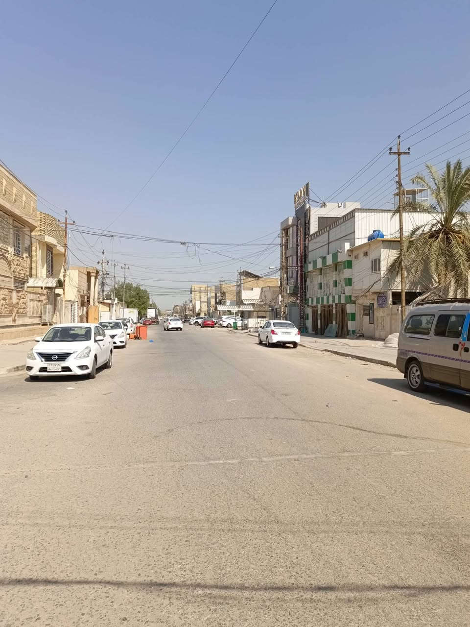 السلام عليكم ورحمة الله 

للبيع عرصه 100م واجهه 5م نزال 20م شارع 20م موقع مميز حي الزهراء شارع الشيخ اليعقوبي العرصه حرف T مطله على شارع الزهور تفاصيل اكثر الاتصال بنا على هذا الرقم *********** يتوفر واتساب او مراجعة مكتب الاسدي للعقار عنوان المكتب ملحق الروان قرب جامع البغدادي بئدارة محمد شربه و حيدر الكعبي و ابو امير الاسدي نتشرف بزيارتكم لنا نستقبل جميع العروض العقاريه التجاريه والسكنيه عبر الواتساب انتضرونا في عروض اخرى جديده وجميله ومفيده ان شاء الله
