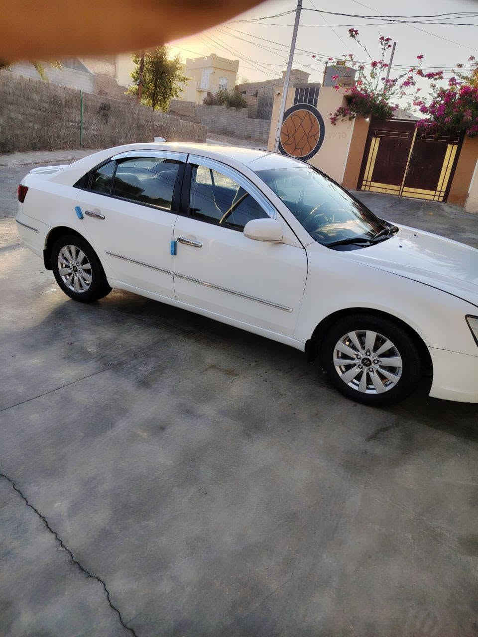 سلام عليكم سوناتا 2009 رقم بغداد   تكسي خليج يعني اربع قطع مكينه 2400 مكينه وكير نظيفات صدر تخم تاير نظيف سياره  بأسمنا سنويه 28 سيارة ترايك وين مايعجبك السعر 93 بيهه مجال *********** ديالى جلولاء
