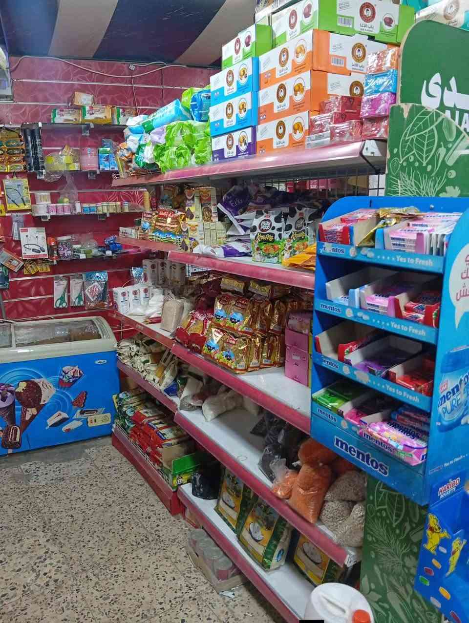 اسواق للبيع موقع تجاري معروف 
عنوان نجف شارع الخيمه حي ابو طالب مجاور مطعم ليالي الفرات
تحتوي على برادات 6+2للشركات يعني 8
مجمدات 3
سبالت عدد2 
سستم كاميرات 4
ايجاره 400الف المساحه 40متر
دخله من700الى 900
30مليون بيه مجال
تواصل ***********
فقط اتصال و واتساب خاص ما متواجد
