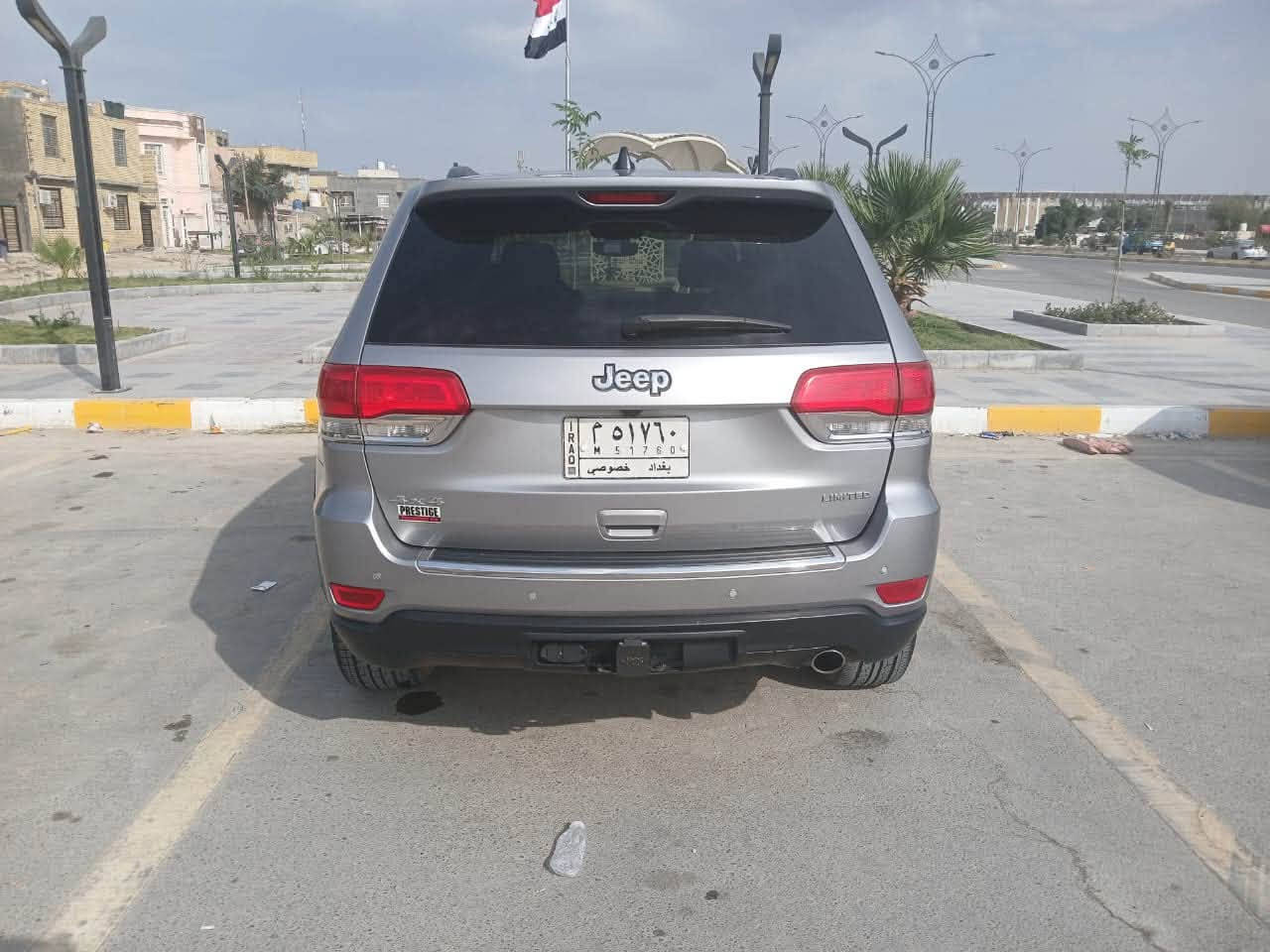 سياره جيب موديل 2018
مواصفات كلش حلوه تحكم استرين مقاعد كهرباء كامره فور ويل مقاعد تخزين تشغيل عن بعد نمره بغداد   السعر 220  وبيها مجال  رقم ***********
