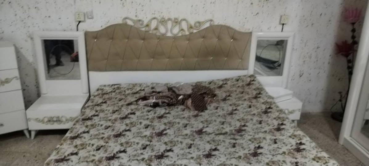 غرفه تركي ٧ قطع نضيفه جدا لون ابيض  جلولاء مدخل سيطرت المعسكر هاتف *********** وات ساب متواجد ملاحضه علما نشتري مستعمل ونراوس كل شيء خناقين, ديالى
