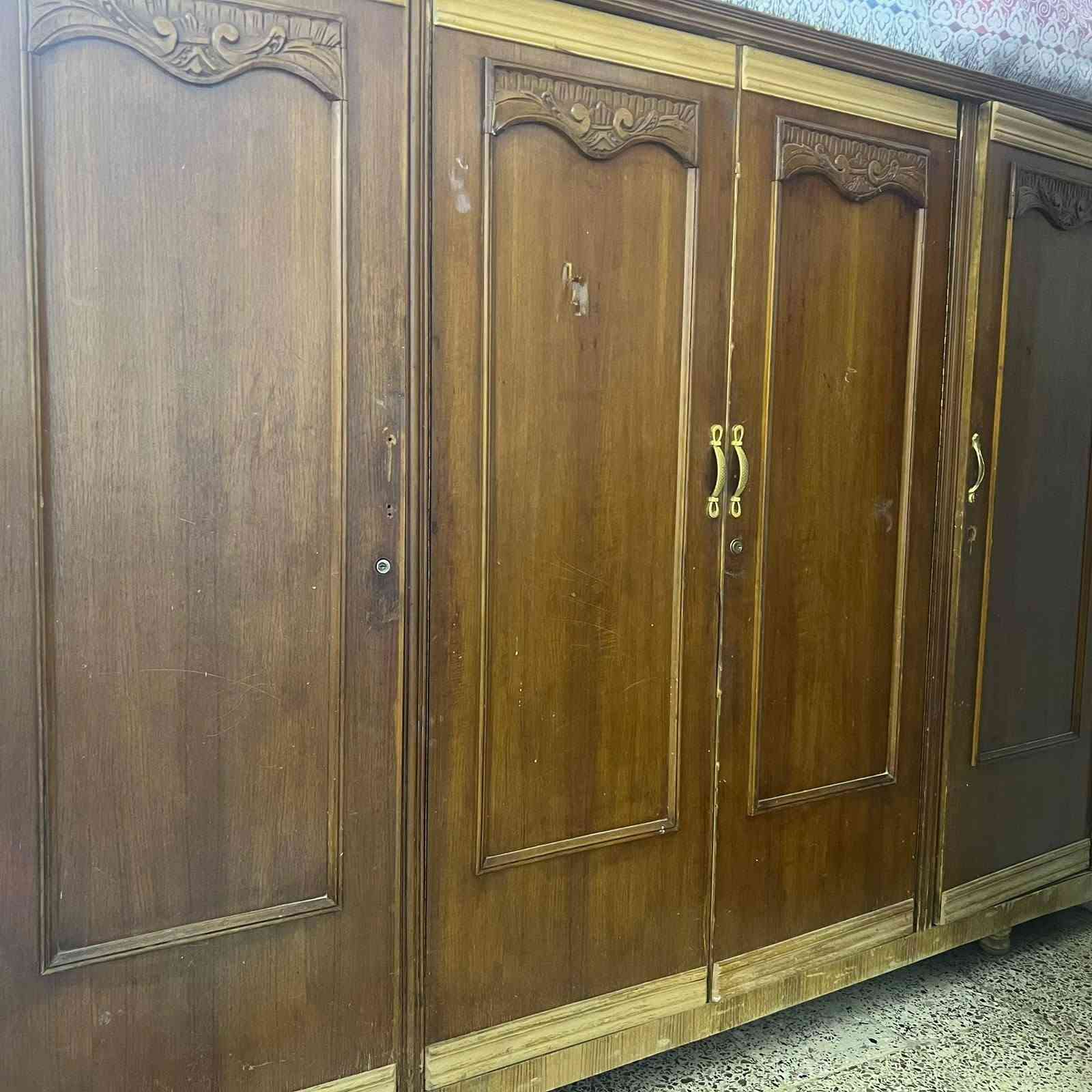 قناصير للبيع القنصور الي خمس أبواب ب 130 و الاربع أبواب ب 100
للتواصل 
***********
