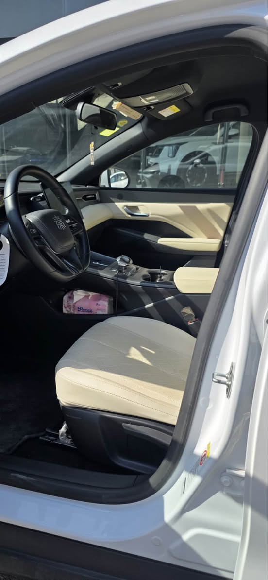 *********** / للاستفسار الاتصال على الرقم
Byd qin plus
2025
18000km
ويل كروم داخل عسلي سياره بيها غصعات قليله كلش موصل, نينوى
