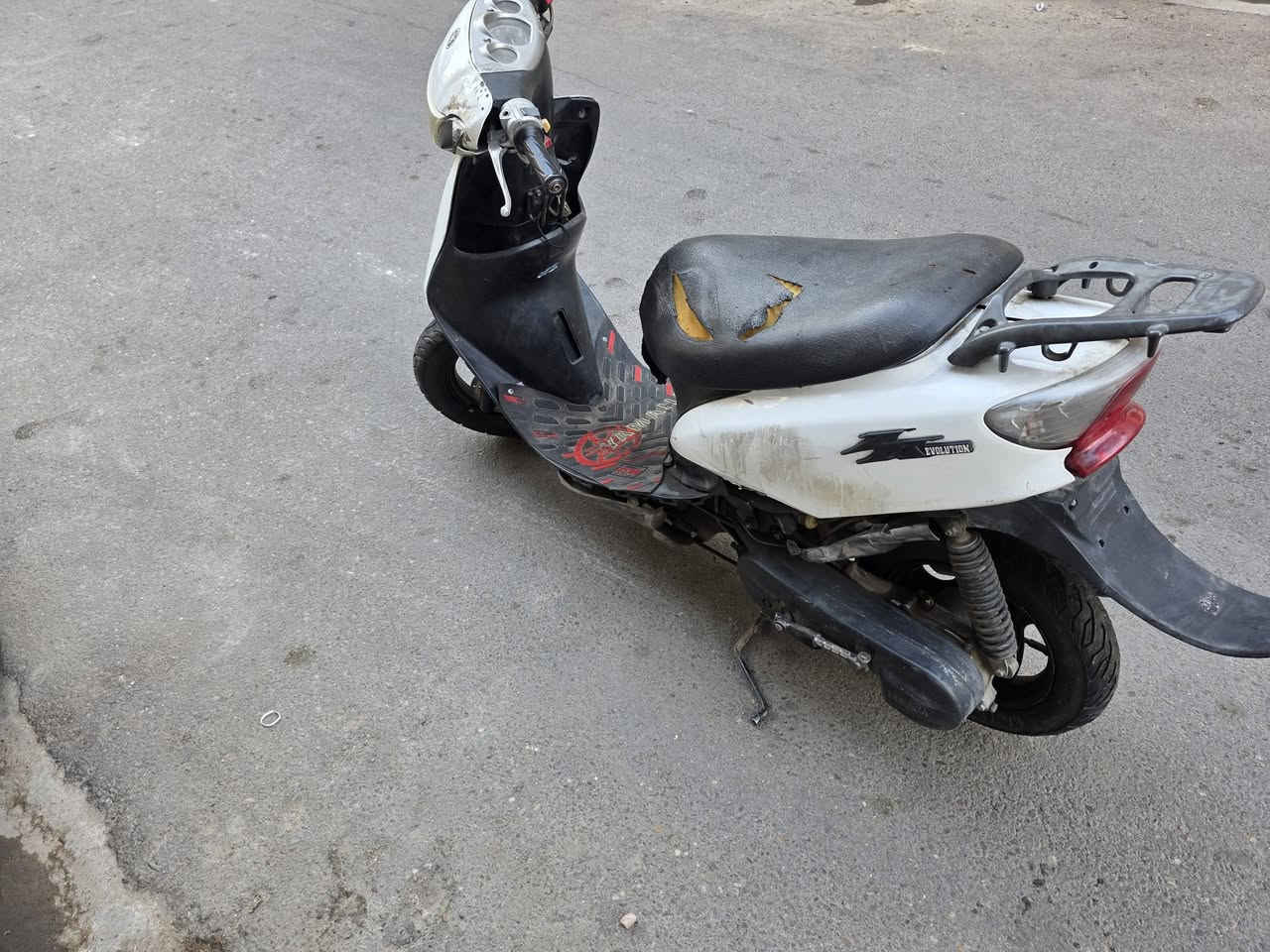 دراجه عصفوريه سعرها 150 وبيها مجال العنون الكاظمية 
رقم ***********
