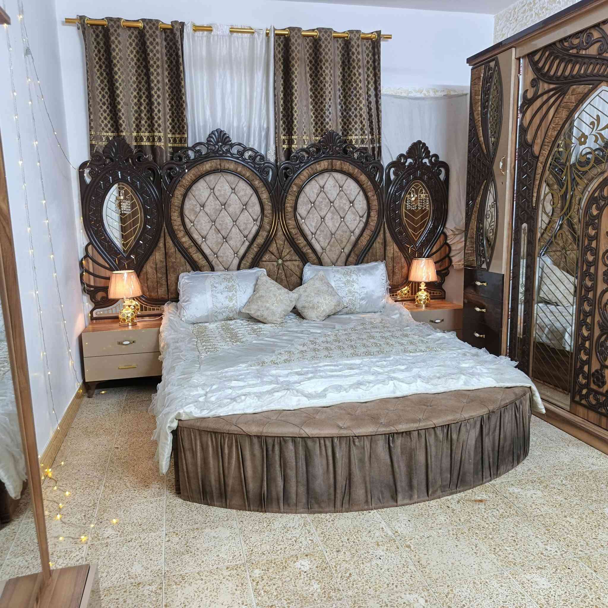 غرفه تركي للبيع مستخدمه شي قليل تواصل مكان سامراء موجود توصيل, ***********
