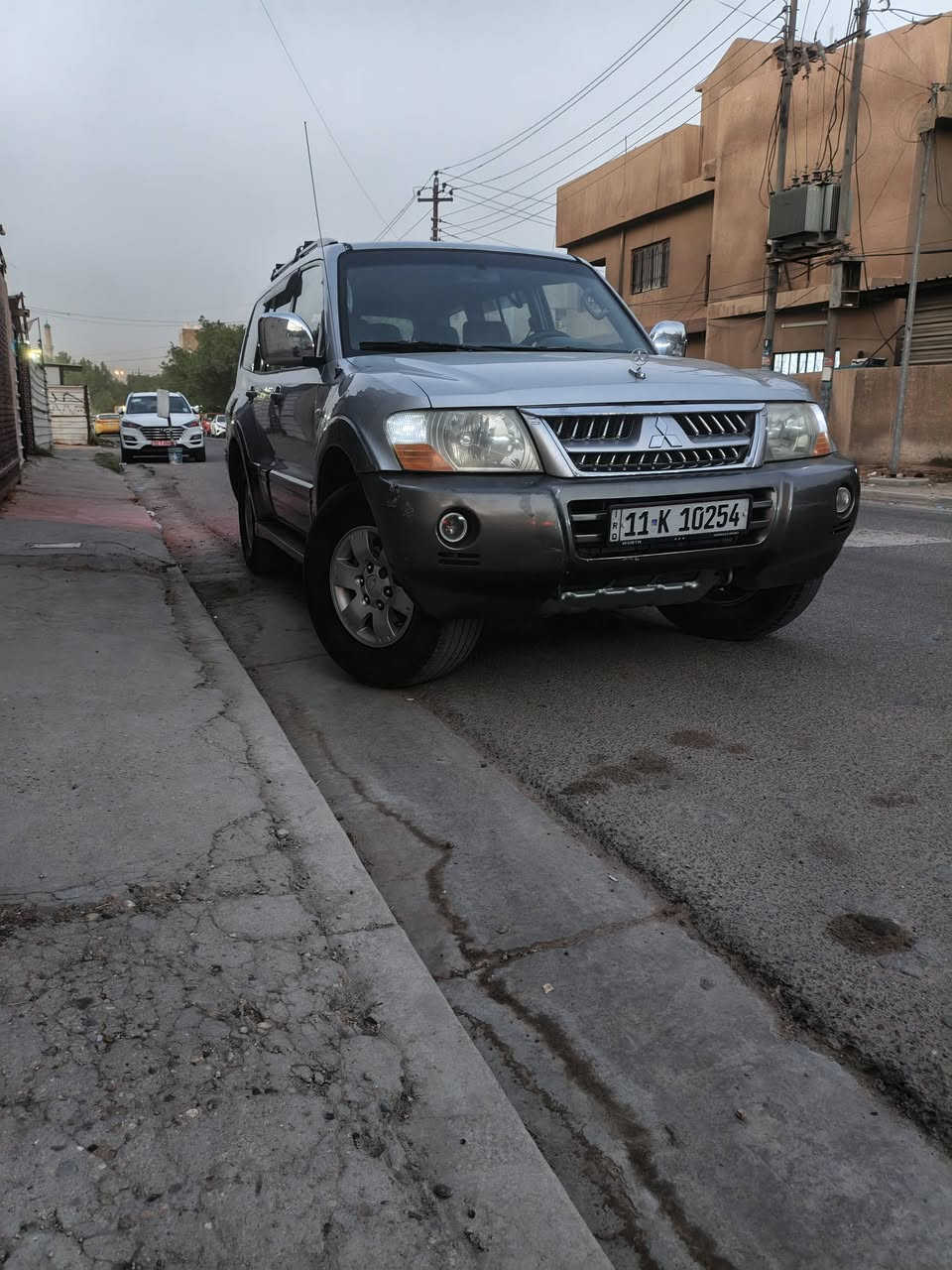 باجيرو موديل 2004 كفاله عامه من الصبغ والضربه مكينه گير تبريد صدر تخم تاير بسمي رقم بغداد دولي مكينه 3000 فور ويل تبريد ثلاث قطع سياره جاهزه بدون نقص السعر 83 بيها مجال بسيط للاستفسار *********** بغداد حي الرساله الثانيه
