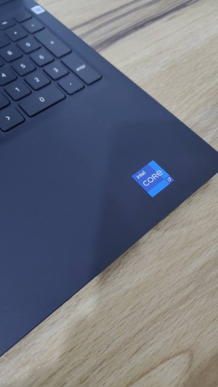 Dell Vostro 3520 • i7-1255U • ١٦ جيجا رام