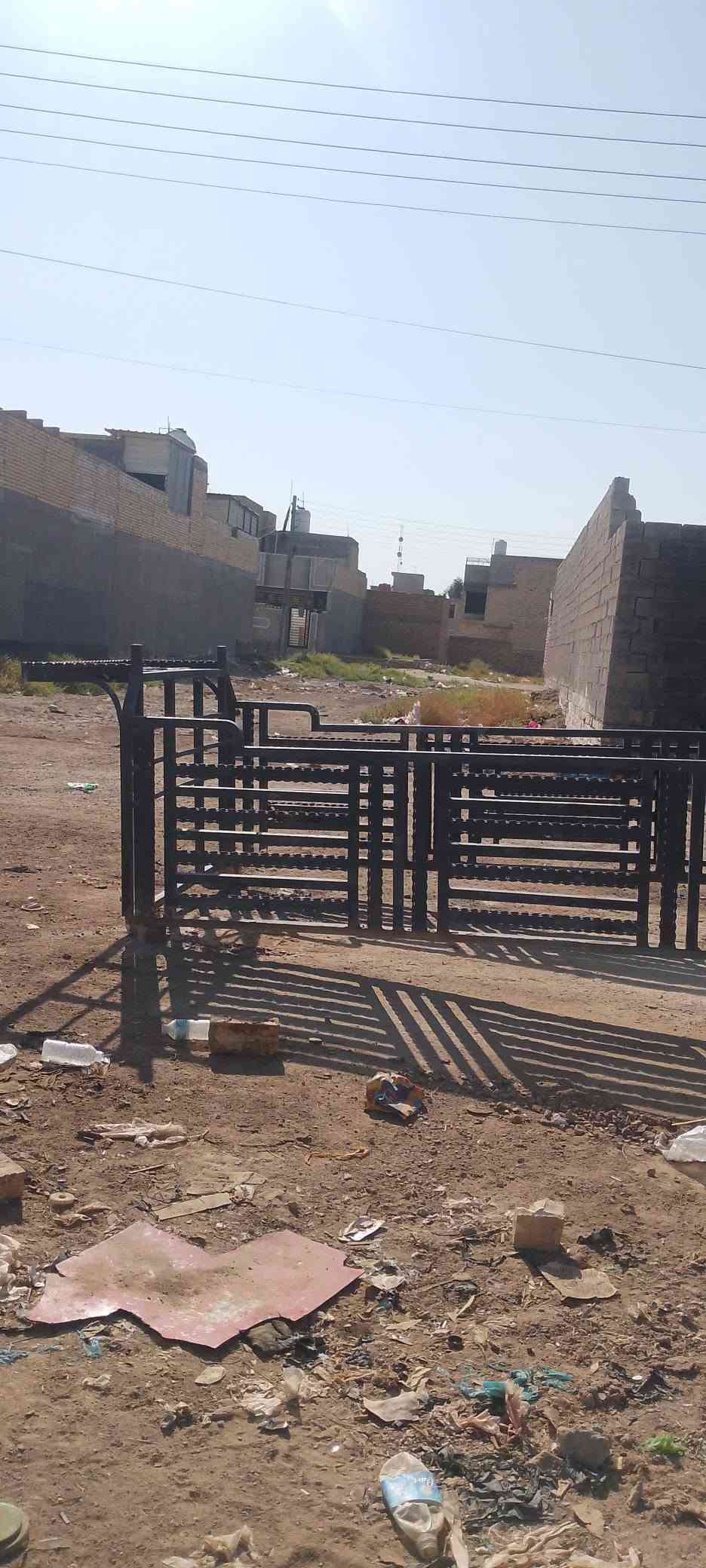 السلام عليكم محجر مال كيا بنجو 7 شنغال للبيع السعر 300 وبي مجال مكان بغداد الحسينيه مالراشدیه***********
