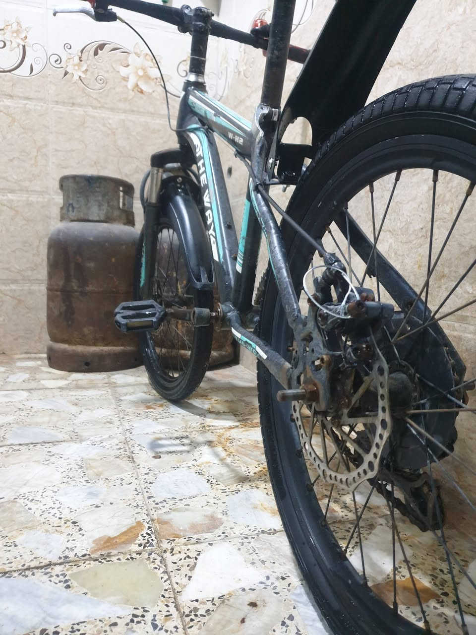 سلام عليكم بايسكل للبيع ياباني نضيف جاماملغات جدد بريكات جدد  تايرات جدد السعر 30 وبي مجال   ت ***********  يوجد وات ساب
