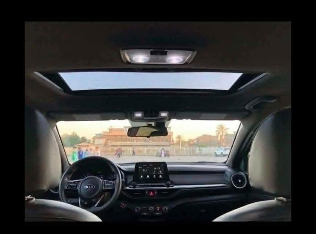 فورتي وارد أمريكي
2020 
فول مواصفات عده الكشن 
مكينه 2000دوش
كير AT
بيه جاملغ مال سايق فقط وجاملغ بصف السايق بس تكحيل بسط 
سياره تخبل احلا من صور 
سعر ١٤٥ بيه مجال بسط حك الجيه 
الرقم ***********
