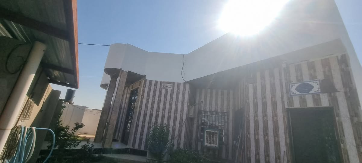 للبيع
دار سكنية مساحة 300 متر حي المهندسين غرفتين نوم اسقبال صالة داخلية مطبخ وبسعر مناسب للاستفسار مراسلة الصفحة او الاتصال على الارقام التالية 

***********

***********

