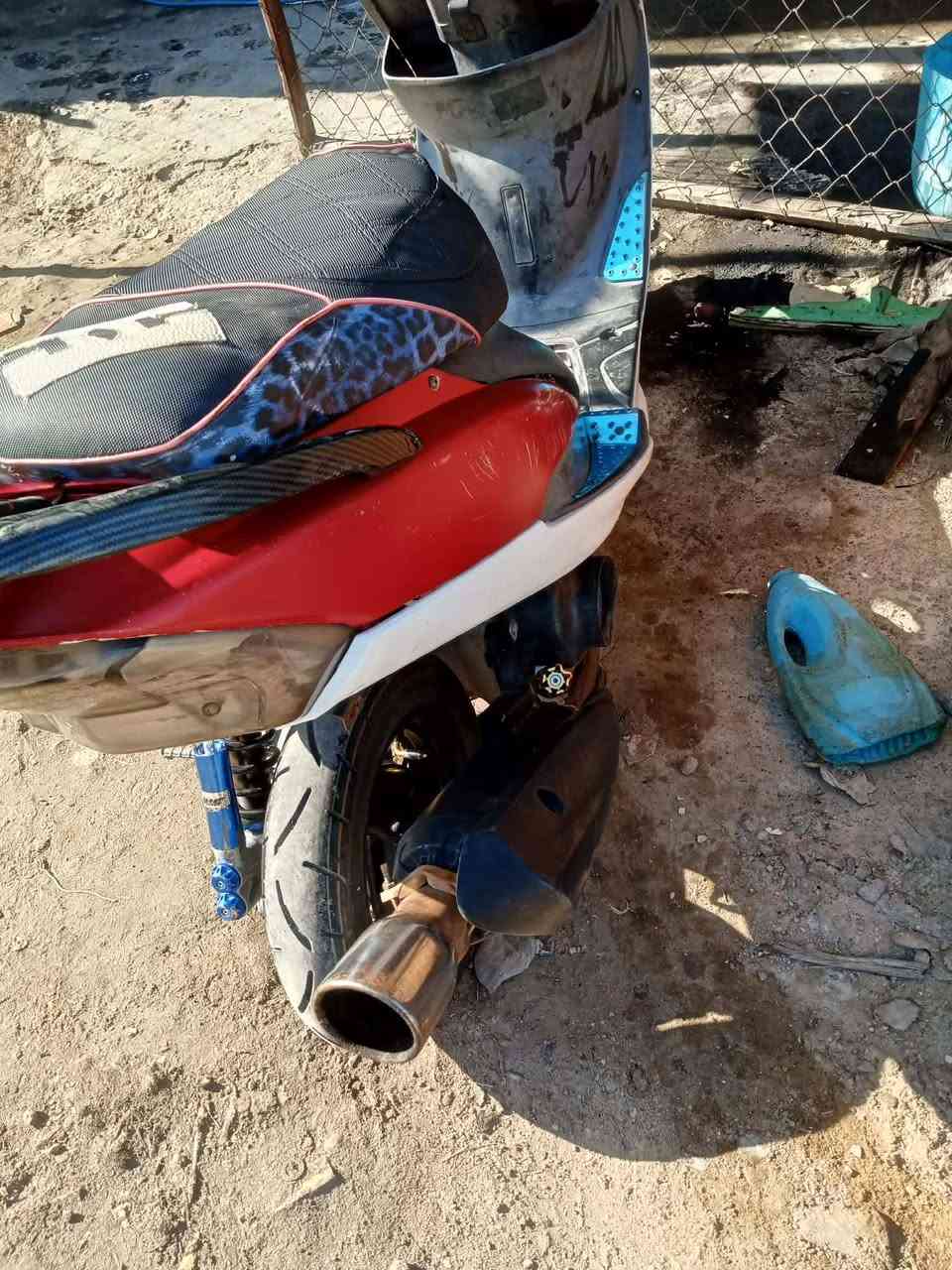 للبيع او مراووس حسب القناعه دراجه عدله 
بوشه 49 كلجات رياضي 

دبلات خلفي رياضي صالنصه رياضي FM🔥

وياله رياضي ابو نجمه مكينه ما مفتوحه 🔒

دراجه شلعه معدل تاكل الكاع اكل🔥 

المكان الحله مركز مدينه 

سعر 400 وبيه مجال حك الجيه 

الرقم *********** بي واتساب / خاص مفتوح
