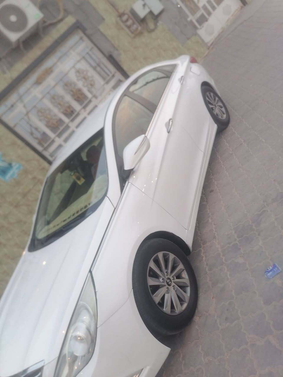 سوناتا خليجي موديل 15 سياره بيها ضربه بالصندوق السعر 90 الاتصال واتساب ***********
