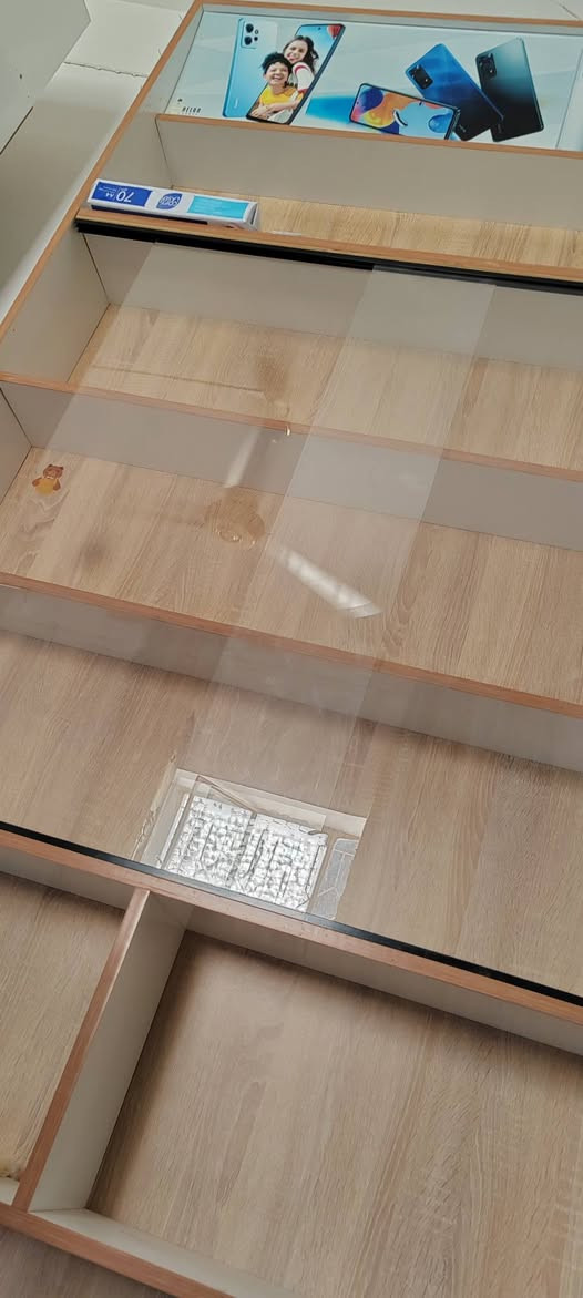 رفوف مكتب 7 قطع جديده للبيع
***********
