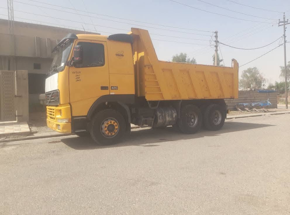 سلام عليكم للبيع فالفو موديل 2000 مجموعة شفت محرك 420 لا صرف ولا بخار  كير 3×3 شاصي مكفول قماره بلاديه تخم تاير جديد رقم اربيل بسمي تحويل مباشر  مكان السياره بغداد بسماية ناحية الوحده للستفسار اتصل ***********************
