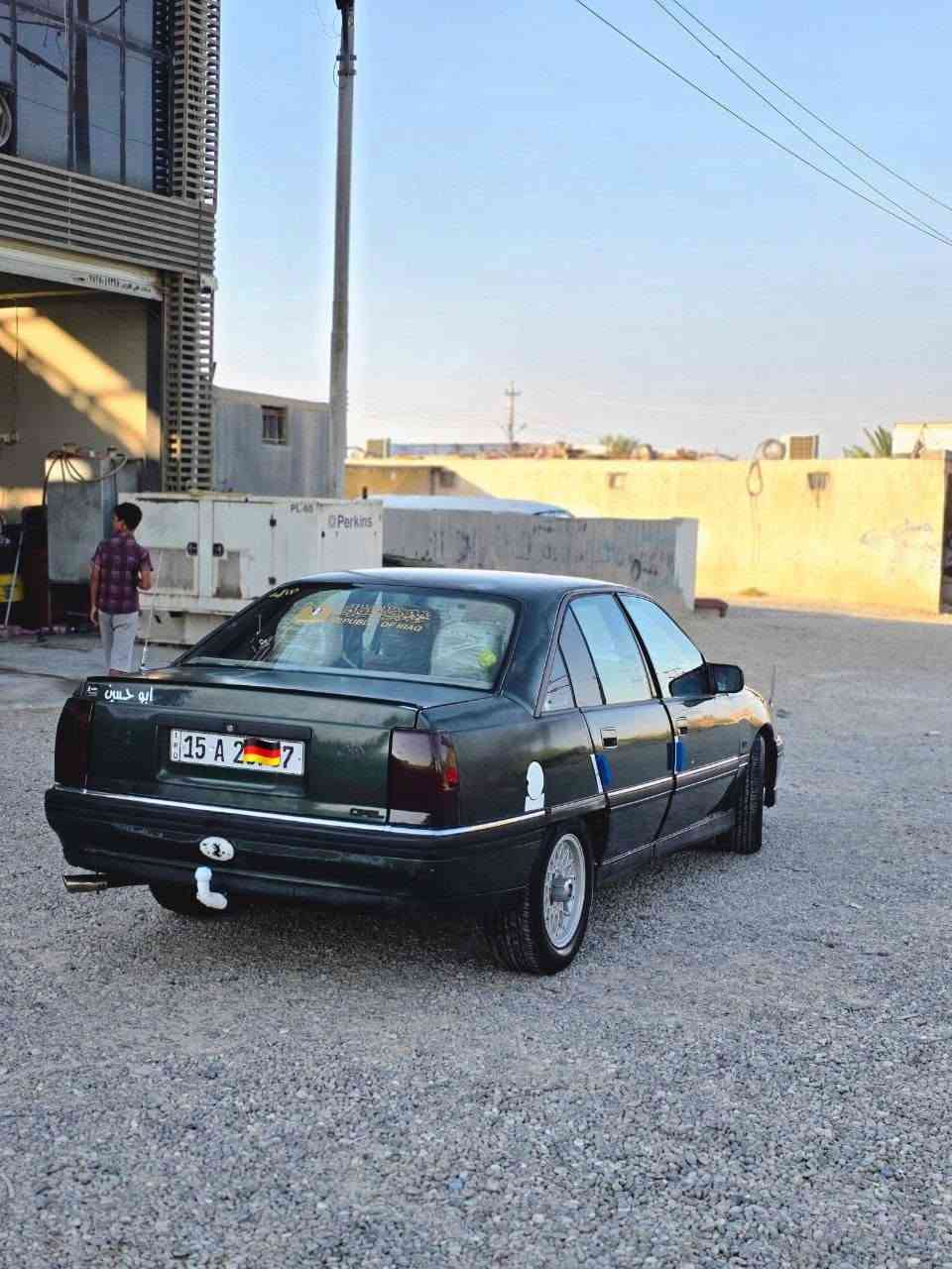 السلام عليكم اوبل اوميكا موديل 1993 نضيفه حيل كامله مكمله العنوان انبار حديثه السعر 38 بيها مجال والستفسار اتصل على الرقم ودلل ***********
