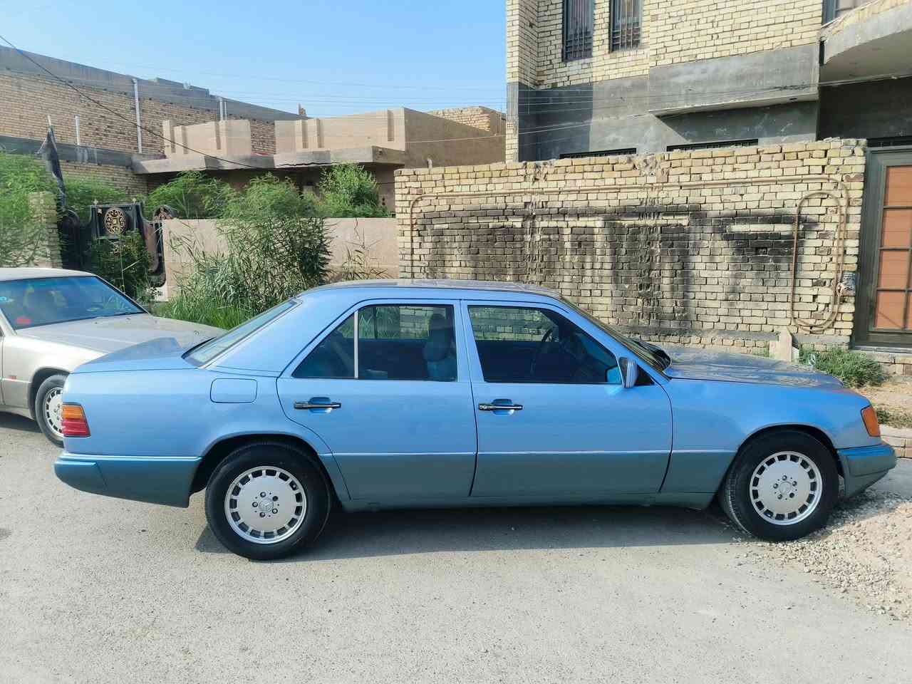 مرسيدس  موديل 91 محرك vvT3000   مصبوغه صبغ عام جام كهربائي المكان ذي قار قضاء الرفاعي للاستفسار ***********
