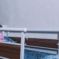 تخت اطفال • نضيف