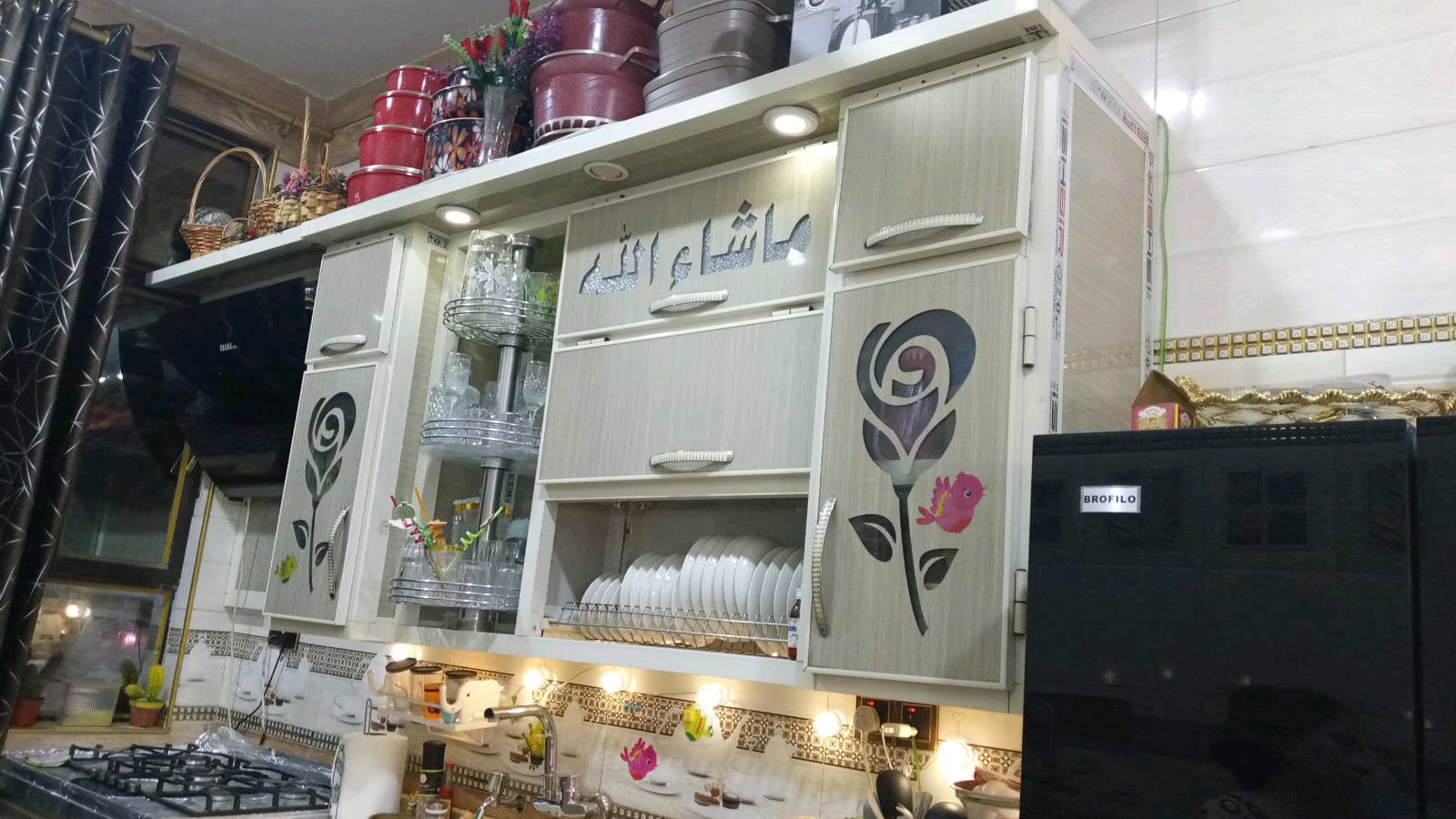 كاونتر كامل هو والملحق والمرشحه والطباخ ب 850 وبي مجال توصيل ماعندي