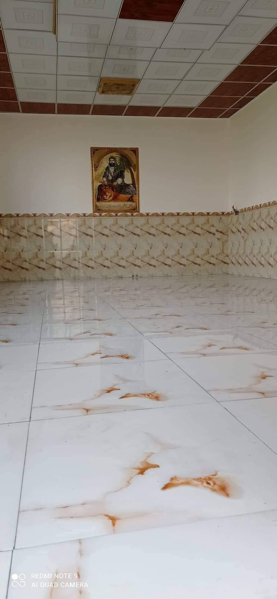 خلفه سيراميك متفرغ للعمل
نعمل سيراميك مرمر كرانيت 
بايات درج حجر قرض بورسلين 
استفسار اكثر اتصل 
 ***********واتساب***********
‏‪مستعدون لكافه أعمال الترميم

نص مكتوب في الصور:
- REDMI NOTE 9 AI QUAD CAMERA
- REDMI NOTE 9
- AI QUAD CAMERA