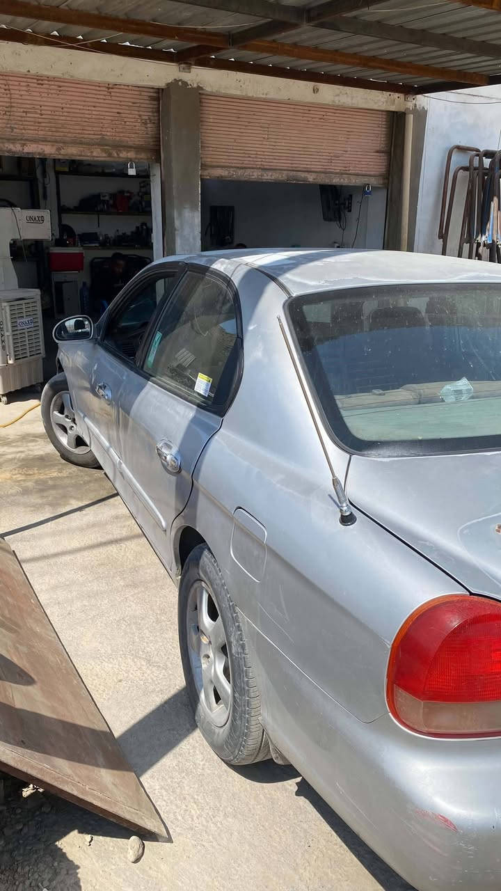 السلام عليكم ورحمة الله شباب سيارة سونتا موديل 2000 ومحرك 2000
كير اوتو 
محرك مابي تبخير ولا تنقيص 
تبريد خير من الله  
داخل نضيف ماعدا كم ملاحظة بسيطات كلش 
تخم تاير 
حدادية 80%
كهربائيات شغالة كلها ماعدا الكيلو متر طافي 
رقمها واسط الشرعي بالنعمانية 
السعر 36 ورقة  بيها مجال بسيط 

اخوان ابيع بشرط التحويل
*********** واتساب /اتصال

