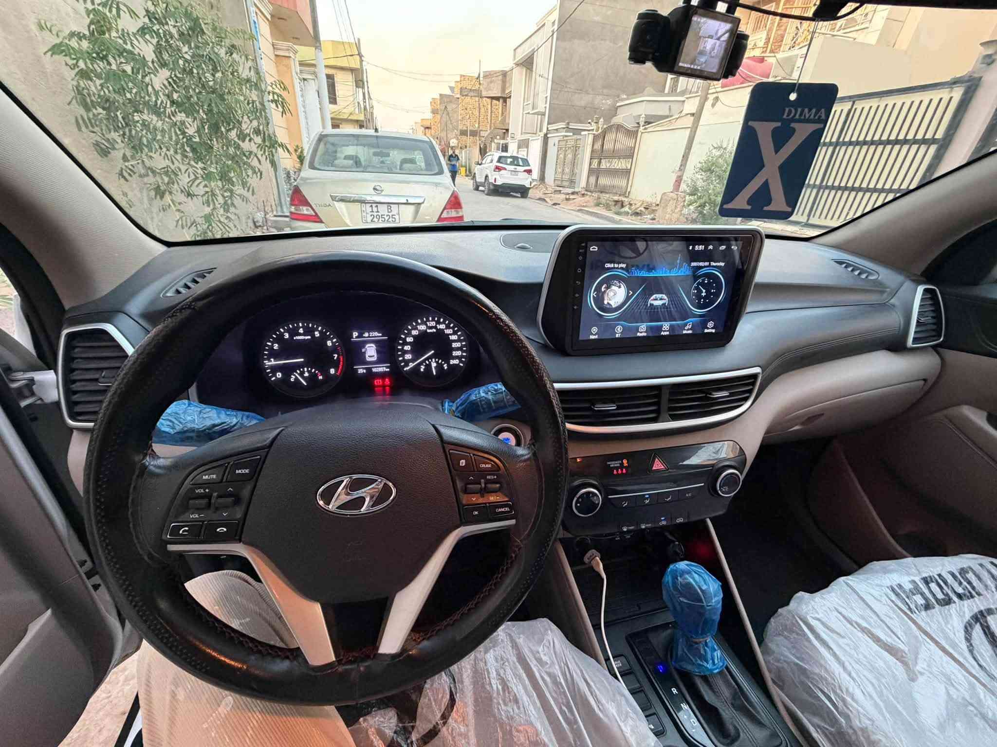 توسان 2021 فول مواصفات عده الفتحه
تشغيل عن بعد  
حساسات امامي 
حساسات خلفي 
بصمه في الباب
تحكم استرين
ويل 19
كشنات كهربائي 
شاحنة واكس 
تبريد قطعتين 
رقم انكليزي 
سنويه الحد 2030
باسمي تحويل ثاني يوم تريد وكاله من السليمانيه تريد وكاله من الديوانيه 
سياره ع وضع الشركة
كفاله عامة
كامره خلفيه

 
السعر 215  بيه مجال قليل 
رقم الهاتف ***********
محسن علاء
