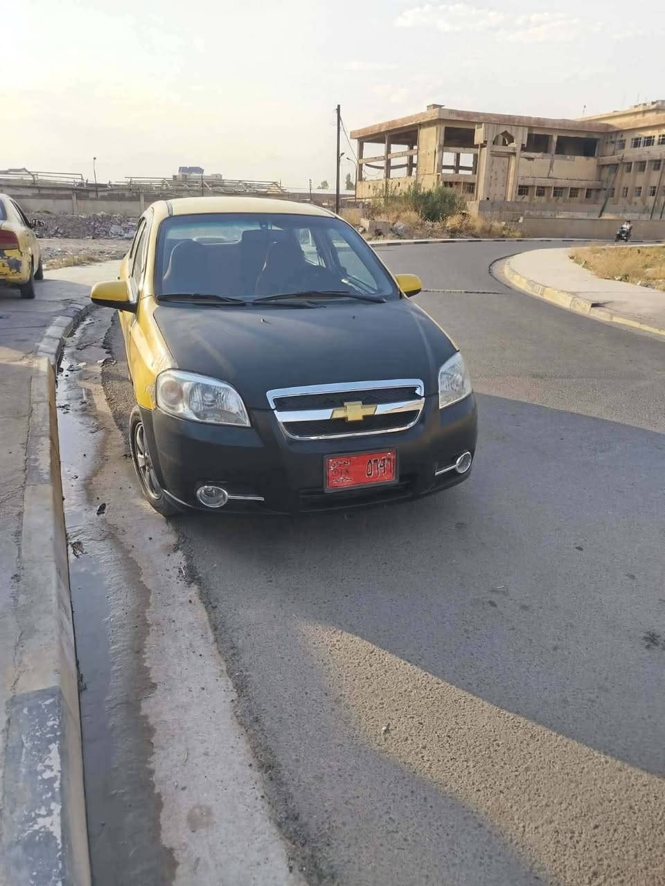 سلام عليكم افيو للبيع او مراوس حسب القناعه محرك بي صرف رقم صلاح الدين شرط التحويل هيئه وغرامات صفر سقف بي معجون سعر30 وبيها مجال ترهم مقدمه ***********
