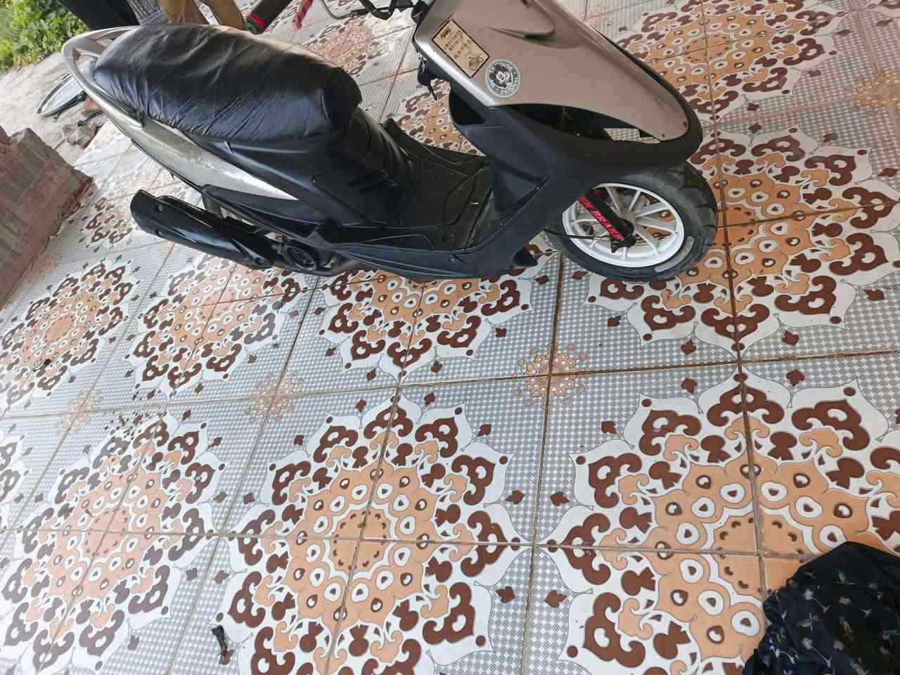 ماكس • سلف • نكرة
