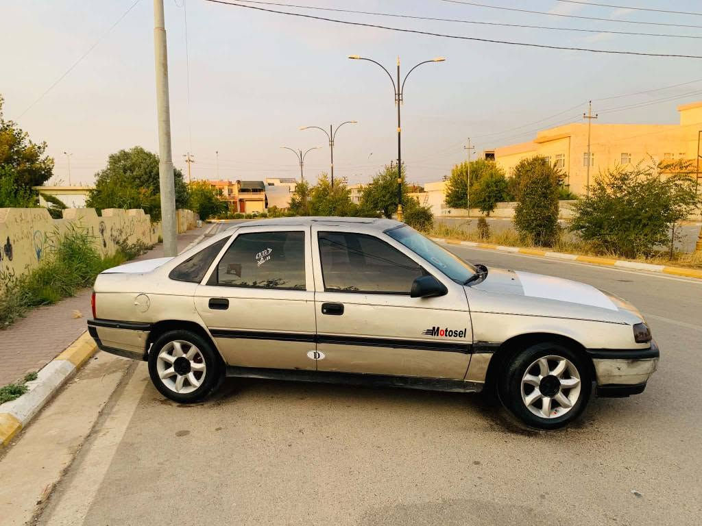 سڵاو ئۆپڵ ڤیکترا 1990ئاڕم پلاستیک سلێمانی مەکینە 18گێڕومەکینەی بێعەیب بەشەرت چوارتایەوویلی جوانی لەژێرە موسوبڕاوە بەشەرت تەقەوڕەقەی نیە کارەبایاتی هەموگیانی ئیشەکات لایتوفڵچەوبەگلایت تەجیلو موکەبەرە هەموگیانی ئیشەکات ناوداشبوڵی جوان ماوەتەوە گەرمی پاوەر مەزبوت سعر 15گەڵاوماجال شوێن هەڵەبجەی تازە *********** السليمانية, العراق
