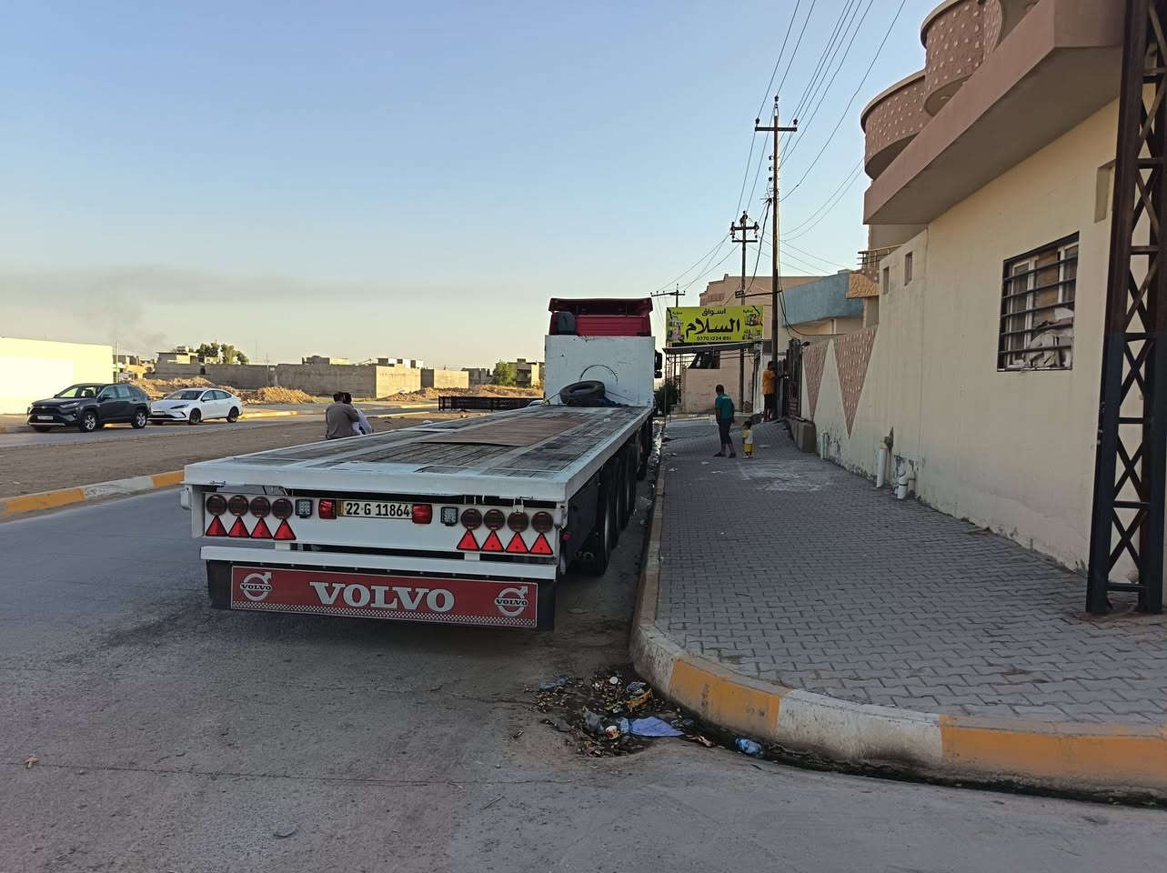 للبيع فالفو ٢٠٠٥ اربيل مثبت بل سنويه ٣ تك حالين ٤ دنكير دبل تاير ١١ كير عادي *********** واتساب
