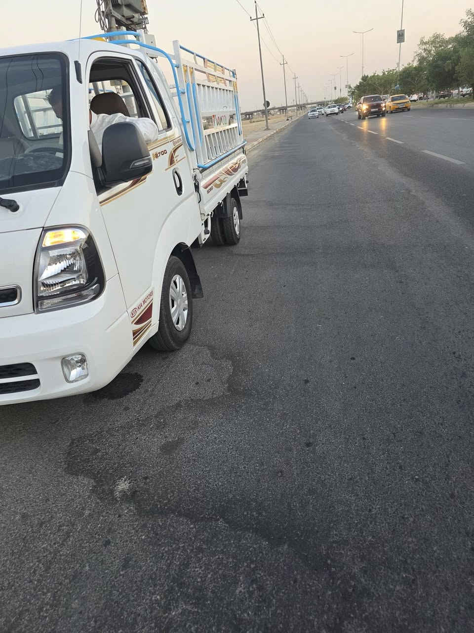 كيا ٢٠٢٠ رقم بغداد شرط التحويل سنوية منتهيه السيارة بدون صبغ بدون تبديل مكفولة كفالة عامة كلها شرط سيارة جاهزة السعر ١٣٣ بيها مجال بسيط مكانها كركوك ***********
