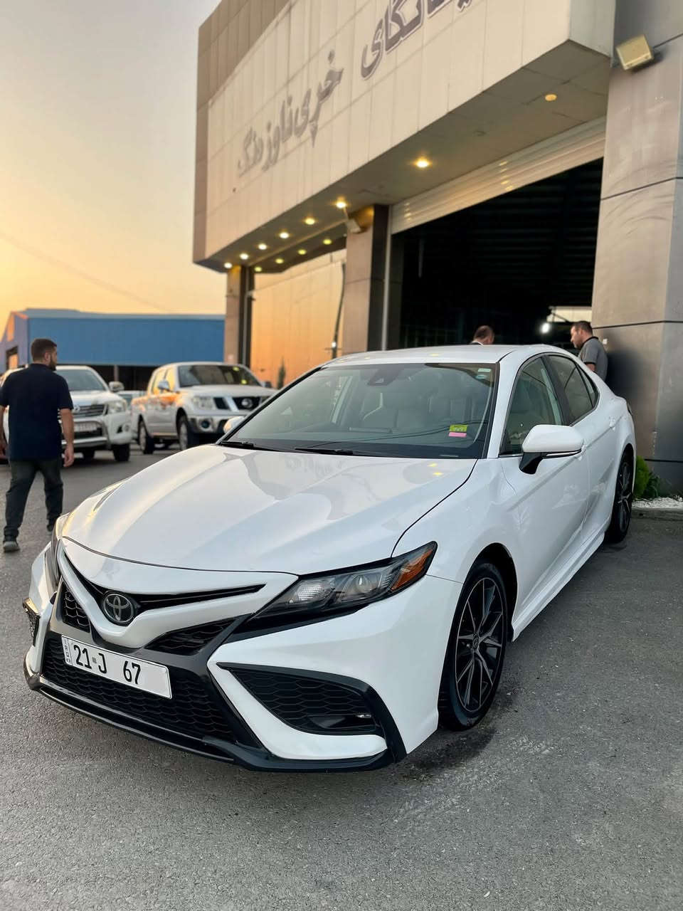 Camry SE 2023
Bas bonet boyax be naw 
            203$
***********
