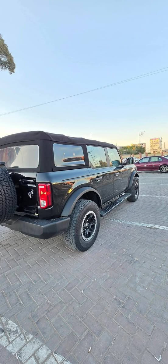 فورد برونكو موديل 2022 محرك 2.3 تيون توربو فور ويل مودات قياده سياره جديده بمعنى الكلمه..هزه جديده بسمي تريد تحويل تريد وكاله حاضر...السعر 260 قفل قفل ماشيه السياره  64 الف km  حادثه كلش بسيط بدون ايرباك بدون دواخل  رقم الهاتف بي واتساب إذا *********** مكان السياره كربلاء المقدسه
