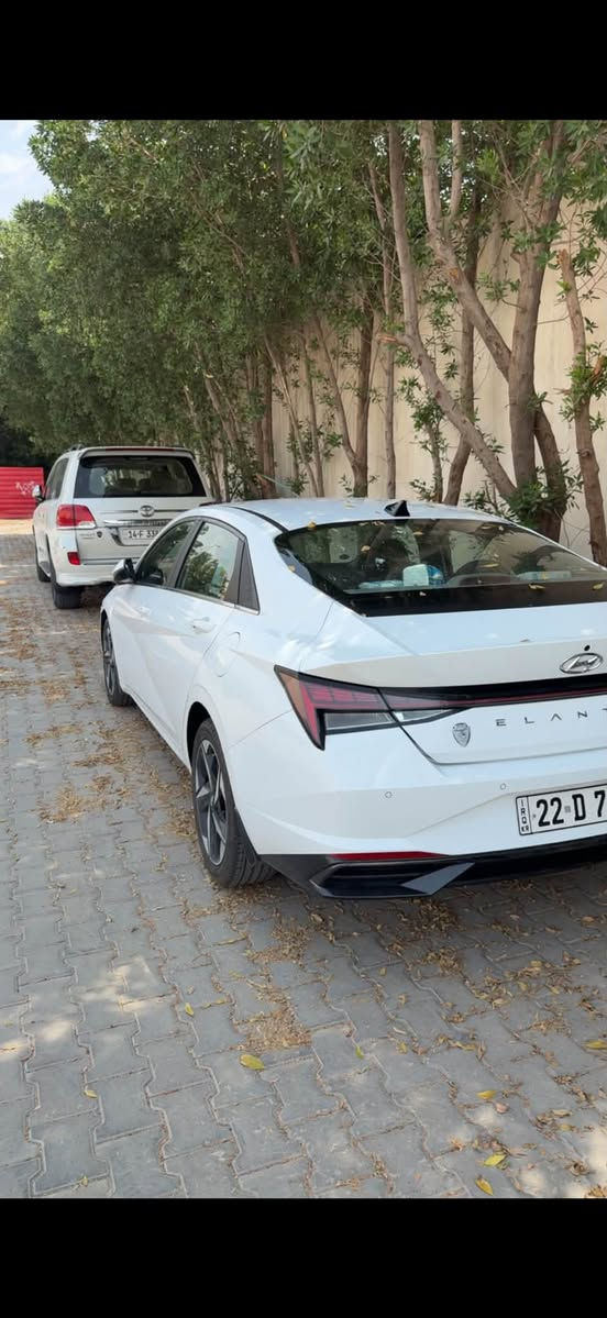 النترا موديل 2022 لون ابيض
ممشا 87،000
مكينه قير شاصي بحاله الوكاله 
فول موصافات مع فتحه بانوراما 
4 سلندر 
حجم المكينه 1.6
ثلاث وضعيات قياده  Normal ECO 
Sport
ضرباتها فقط باب الراكب و المدكر الخلفي

رقم التواصل ***********
