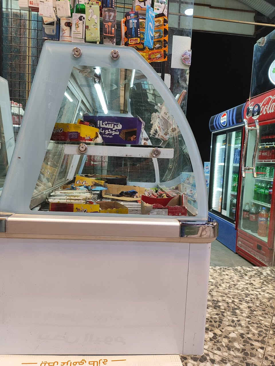 عارضات للبيع عدد 2
السعر 700و بي مجال ابيع ثنينهن سوا 
واتساب: ***********
