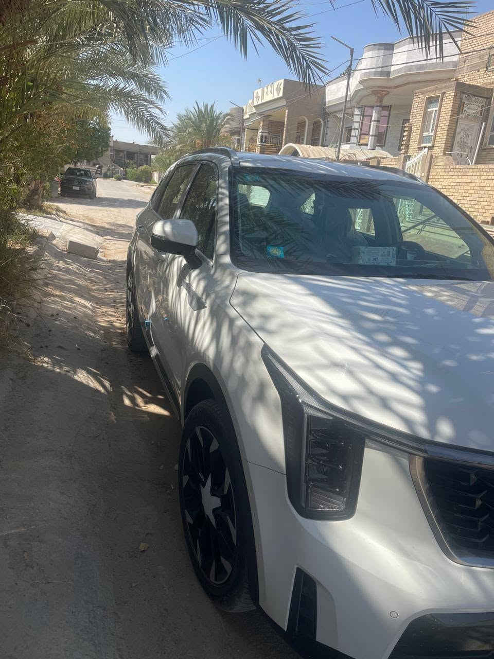 سورنتو موديل ٢٠٢٤ السيارة جديده ماشيه ١٧الف 
فول مواصفات ما عده الفتحه 
السعر ٢٩٨ بيها مجال 
المكان بابل اسكندريه 
***********

