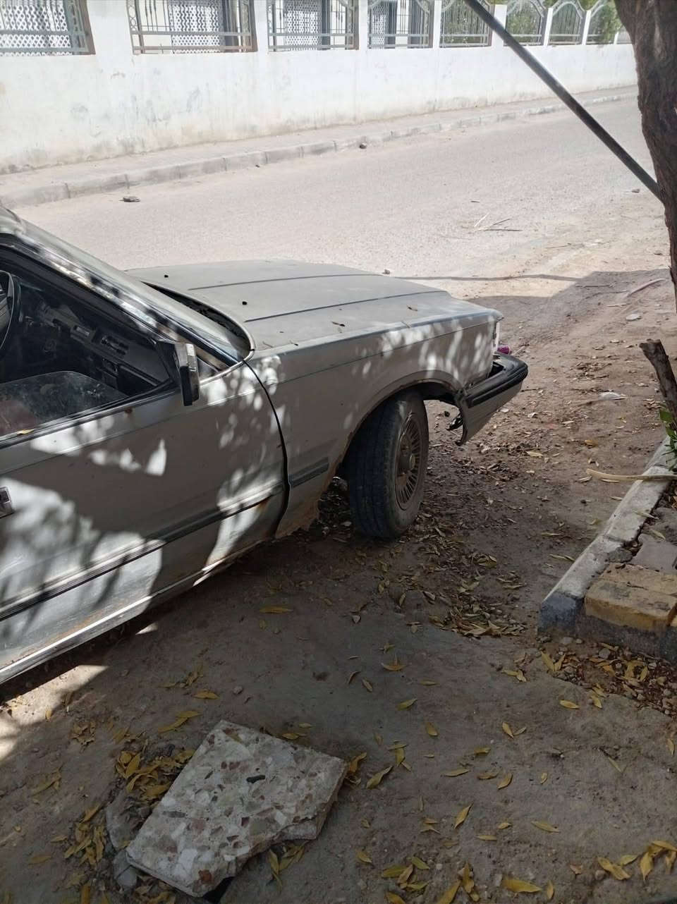 سلام عليكم سياره للبيع مديل 85 رقم مميز بغداد سياره مكينه او كير مكفولات ابيع تصقيط ***********
