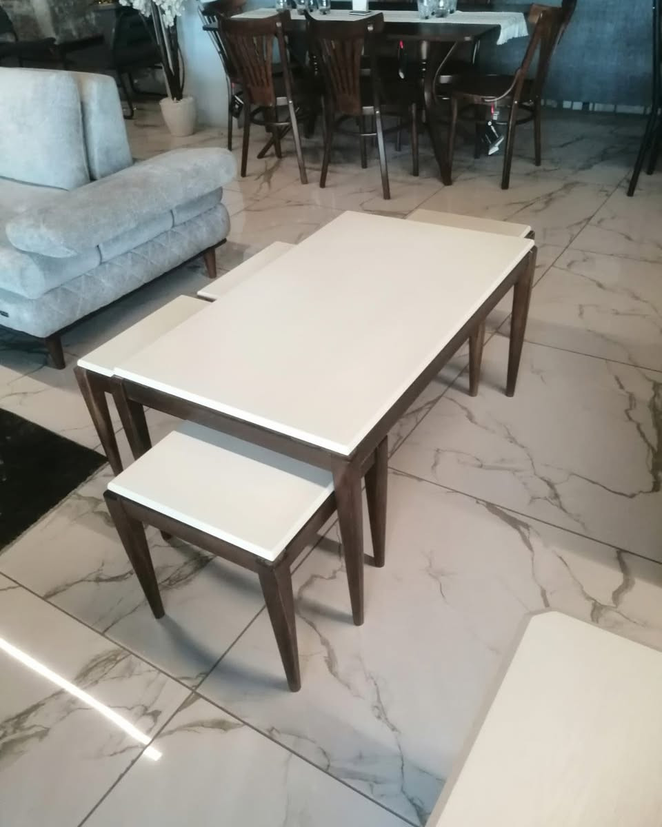 طاولات • تصميم مخصص • جودة عالية