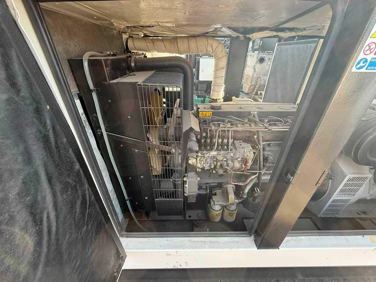 السلام عليكم
بيركنز 110Kva بريطاني اصلي 
كاتم للصوت 
ساعات العمل قليل جدا 
نظام اوتو حمايه فول اوتماتيك
وضع بلاد شركة  
أربيل صناعه جنوبيه 
نظام اوتو حمايه فول اوتماتيك
وضع بلاد شركة  
🚚يوجد توصيل الى جميع المحافظات وبضمان🚚
🚚كياندن هةية بو هةموو شاركان بةكرينتى🚚
 للاستفسار:
 ابو علي 
***********
***********
***********
