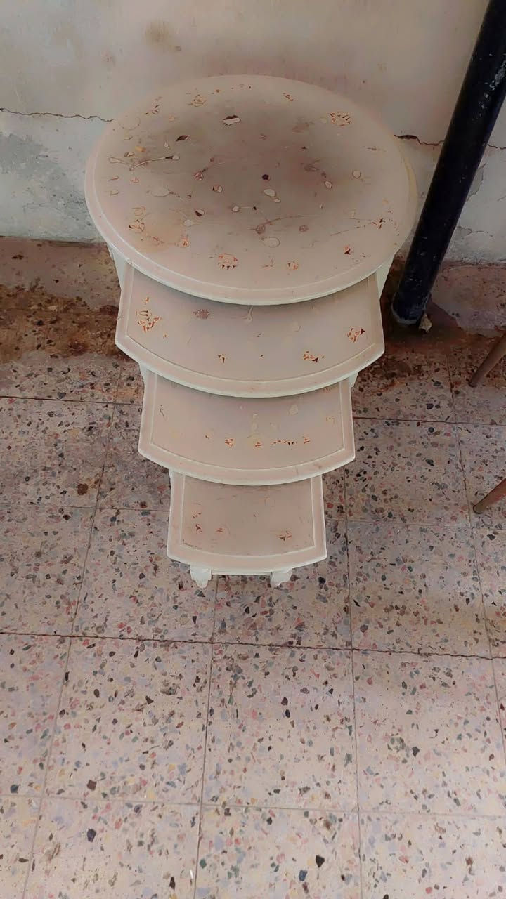 ميز ست كراسي • كرسي مكسور • مرمر طبيعي