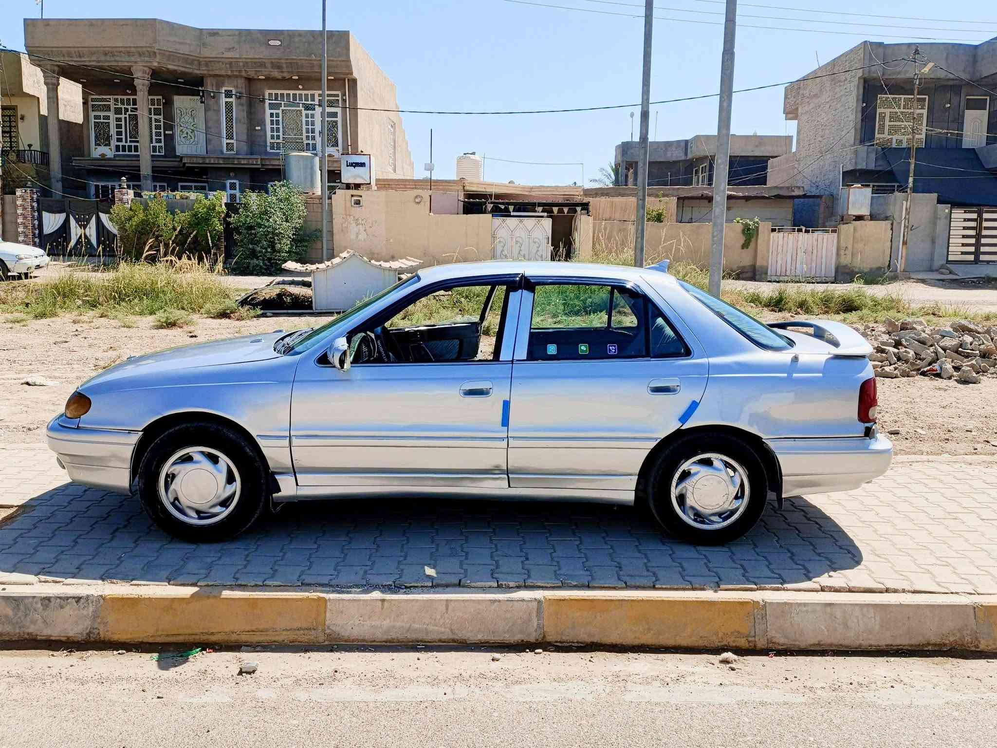 سلام عليكم لانترا للبيع موديل 95 رقم بغداد سنويه لل28 تحويل ثاني يوم سياره مكفوله من ضربه ولمعجون ولخياس فقط صبغ جماليه فرممات عل شركه شرط كهربائيات كلها شغاله محرك كير مكفولات السعر 28 وبيه مجال بيع مستعجل سياره تسوه اكثر حلوه ومال جني مكان السياره ديالى دلي عباس اتصل ودلل ***********
