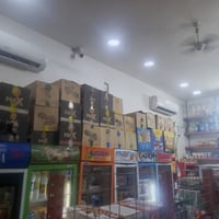اسواق للبيع • برادات عمودية • 3محلات