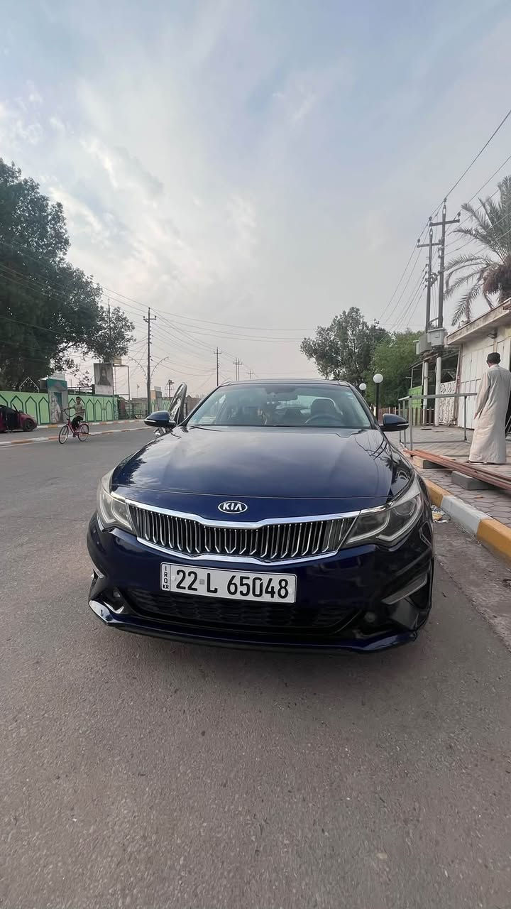 اوبتيما فئة S 2019 فول مواصفات
السيارة جديدة والصور ظالمتها 
تجي وتشوف بعينك.. حداديه جديده من الاف للياء 
ضررها قبق جنطه وجاملغ خلفي من امريكا 
مكان السيارة الديوانيه 

***********
