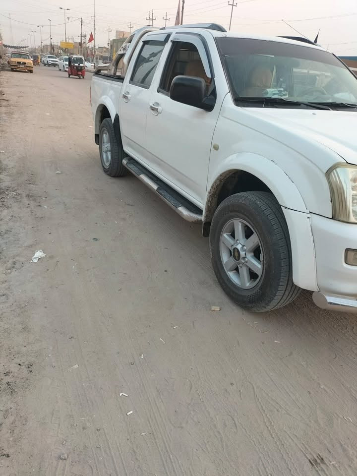 بيك اب شوفرليت لوف 2005مال مزاد للبيع مكفوله من الضربة   محرك محور في في تي نظيف هو الگير  كهربائيات شغالة تبريد شغال حدادة ودواخل نظيفات تخم تاير بيها كتاب مزاد معا ملتها باقيه على دفع الكمرك  السعر 55  مكان السياره ناصريه سوق الشيوخ ***********
